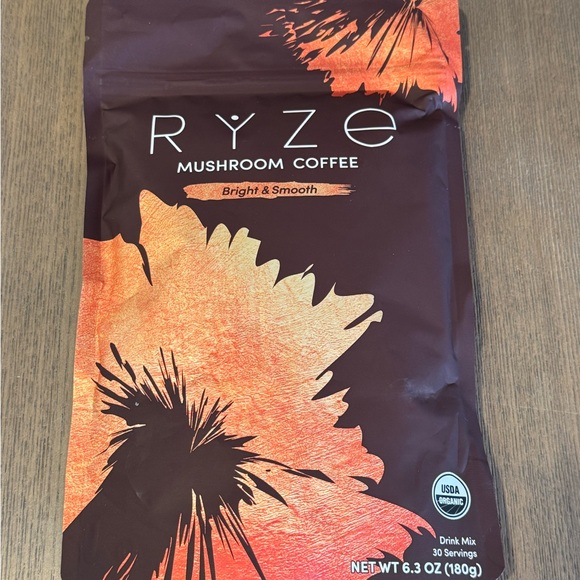 Mushroom Coffee and Various Superfood Creamer Set and Mushroom Multi Gummie NEW - Picture 2 of 12